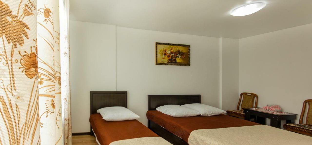 Rooms With Fortetsya View 2 Kamyanets-Podilski Dış mekan fotoğraf