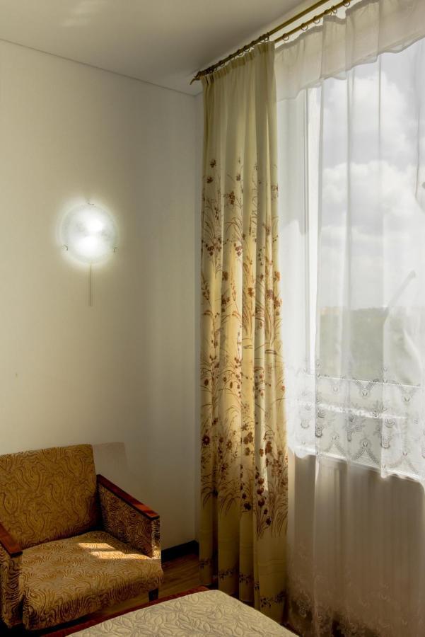 Rooms With Fortetsya View 2 Kamyanets-Podilski Dış mekan fotoğraf